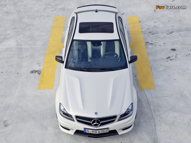 Mercedes-Benz C 63 AMG (W204) 2011 images (640 x 480)