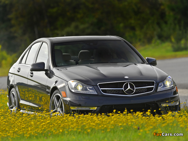 Mercedes-Benz C 63 AMG US-spec (W204) 2011 photos (640 x 480)