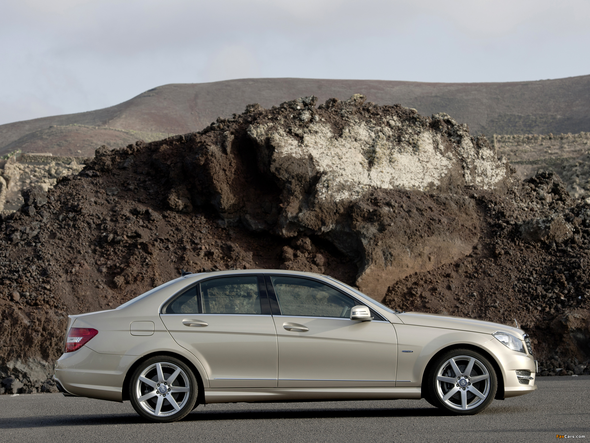 Mercedes-Benz C 350 AMG Sports Package (W204) 2011 wallpapers (2048 x 1536)