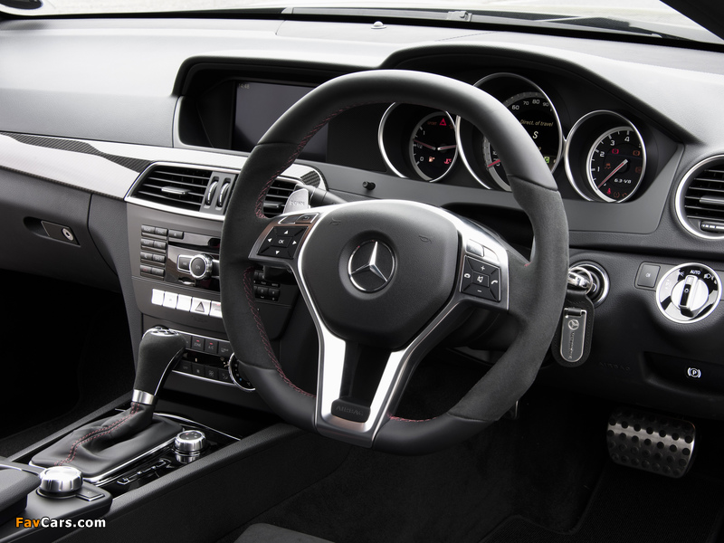 Mercedes-Benz C 63 AMG Black Series Coupe UK-spec (C204) 2012 images (800 x 600)