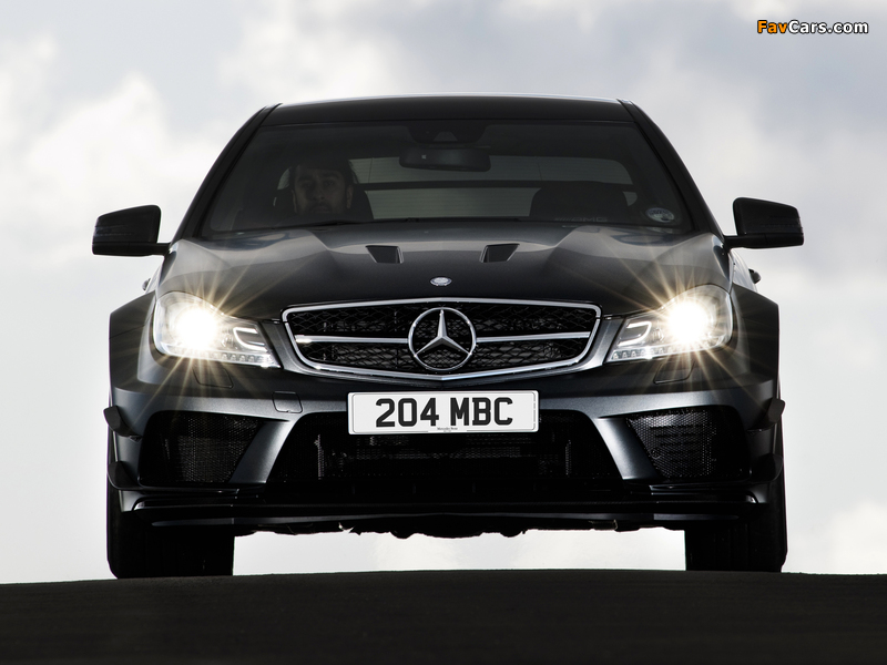 Mercedes-Benz C 63 AMG Black Series Coupe UK-spec (C204) 2012 pictures (800 x 600)