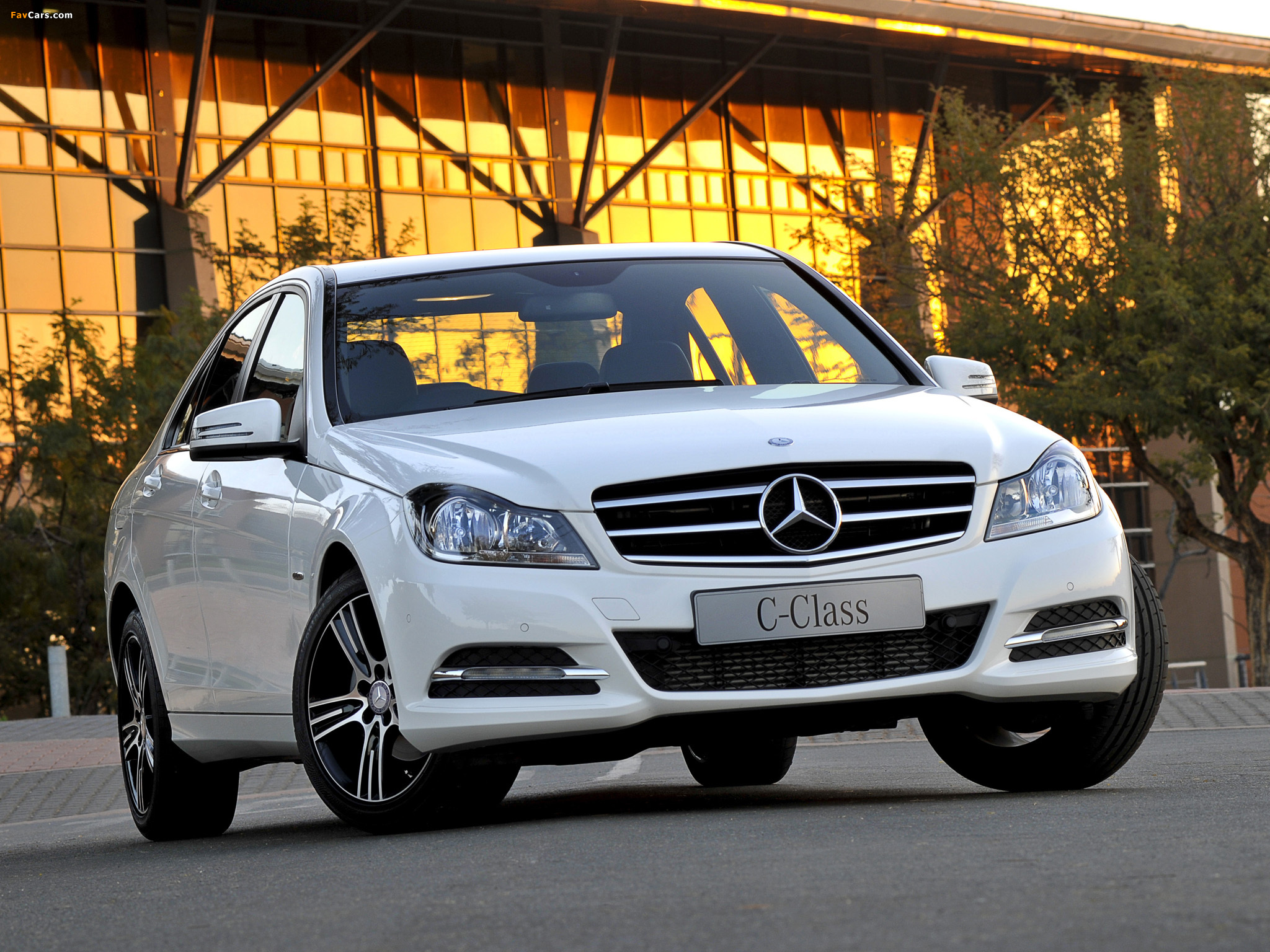 Mercedes-Benz C 300 Edition C (W204) 2013 images (2048 x 1536)