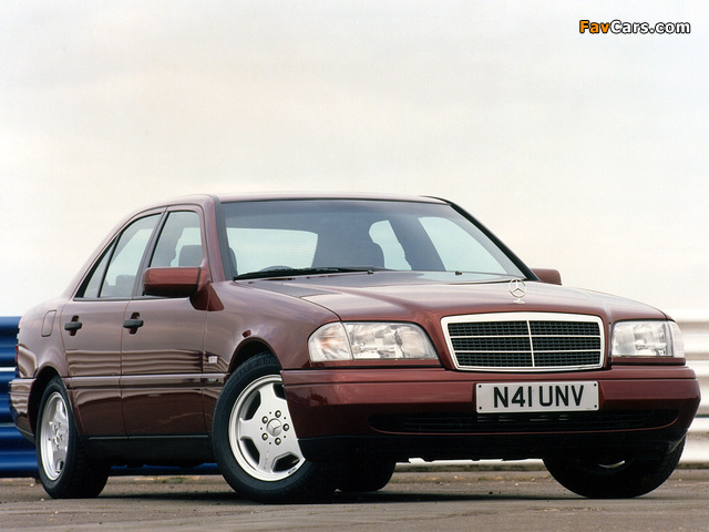 Mercedes-Benz C-Klasse UK-spec (W202) 1993–2000 pictures (640 x 480)