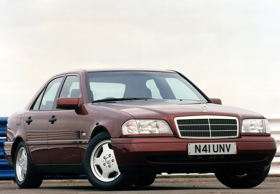 Mercedes-Benz C-Klasse UK-spec (W202) 1993–2000 pictures