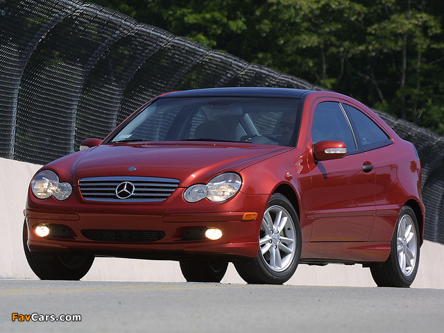 Photos of Mercedes-Benz C 230 Kompressor Sportcoupe US-spec (C203) 2001–05 (640 x 480)