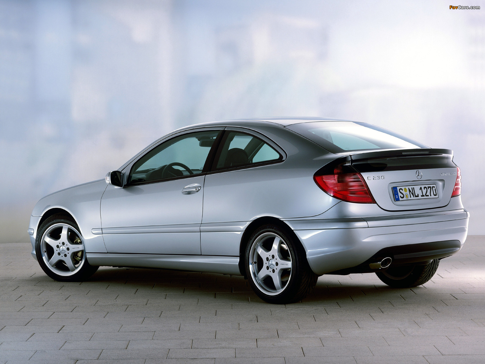 Photos of Mercedes-Benz C 230 Kompressor Sportcoupe (C203) 2001–05 (1600 x 1200)