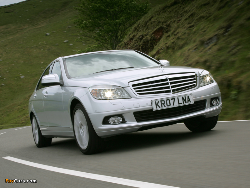 Photos of Mercedes-Benz C 350 UK-spec (W204) 2007–11 (800 x 600)