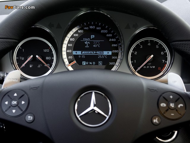 Photos of Mercedes-Benz C 63 AMG Estate (S204) 2008–11 (640 x 480)