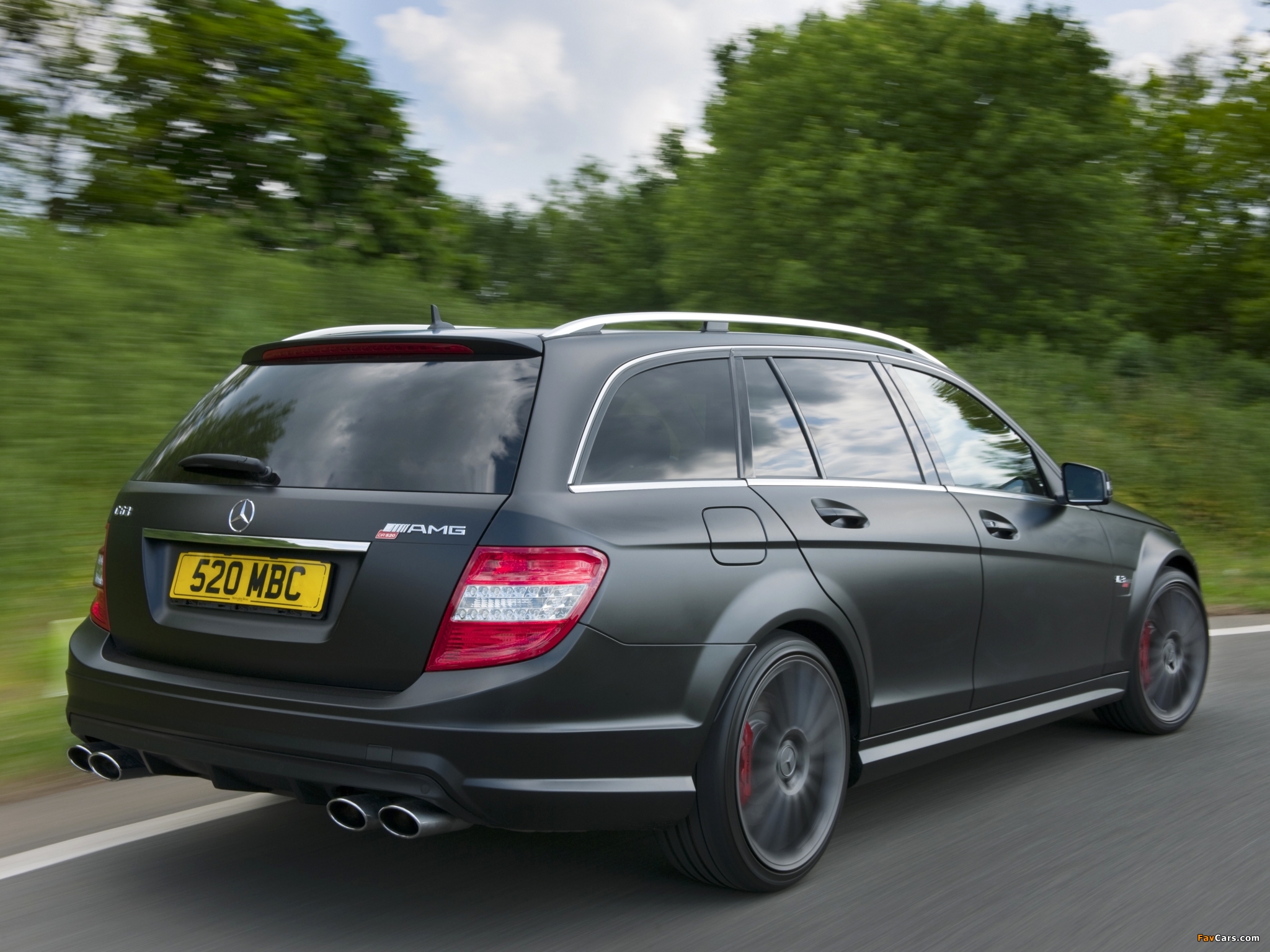 Photos of Mercedes-Benz C 63 AMG DR520 Estate (S204) 2010 (2048 x 1536)