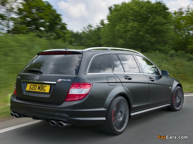 Photos of Mercedes-Benz C 63 AMG DR520 Estate (S204) 2010 (640 x 480)