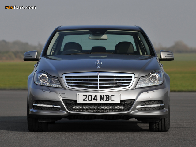 Photos of Mercedes-Benz C 180 UK-spec (W204) 2011 (640 x 480)