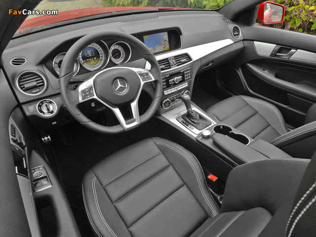 Photos of Mercedes-Benz C 250 Coupe US-spec (C204) 2011 (640 x 480)