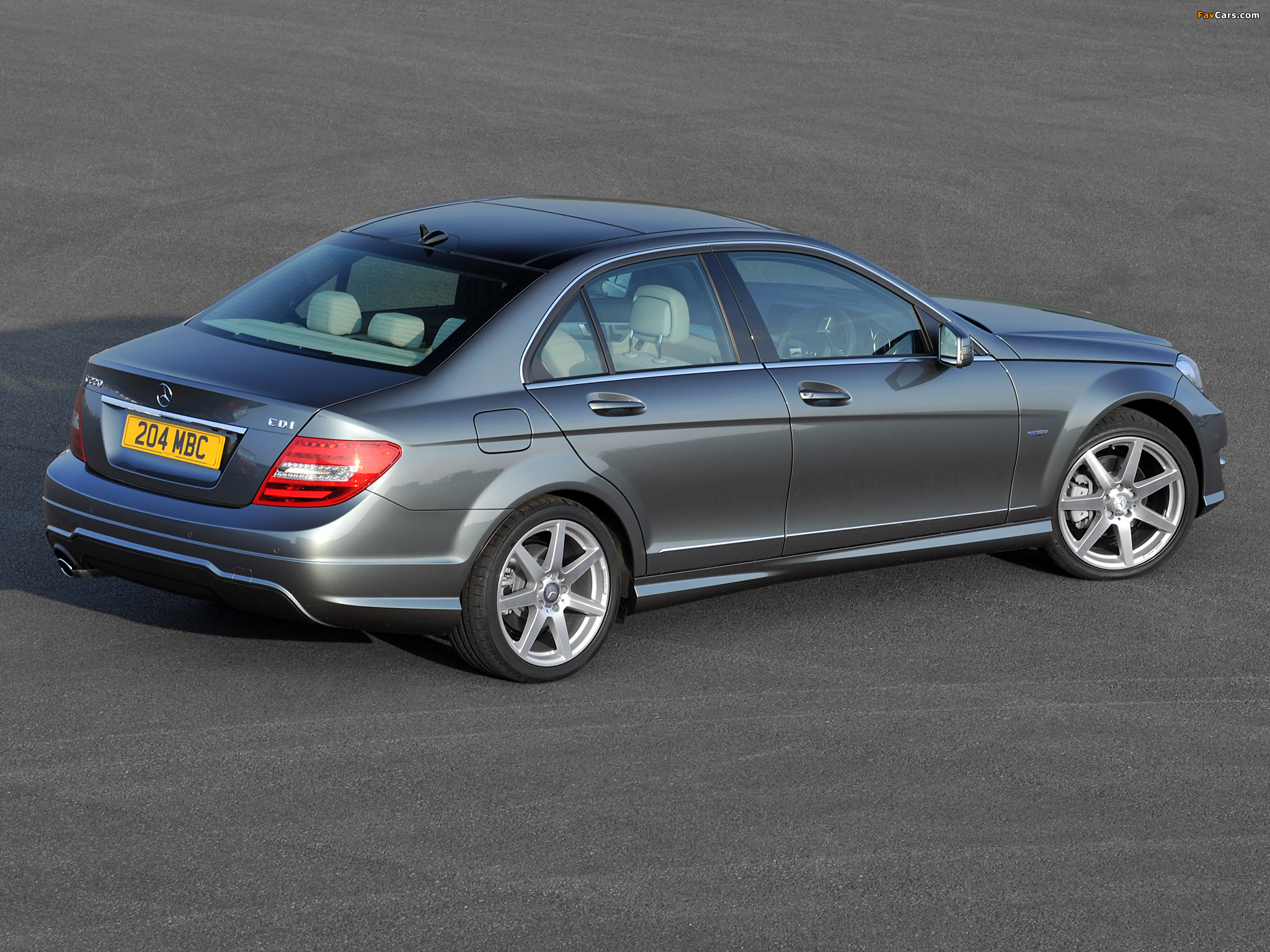 Photos of Mercedes-Benz C 220 CDI AMG Sports Package UK-spec (W204) 2011 (2048 x 1536)