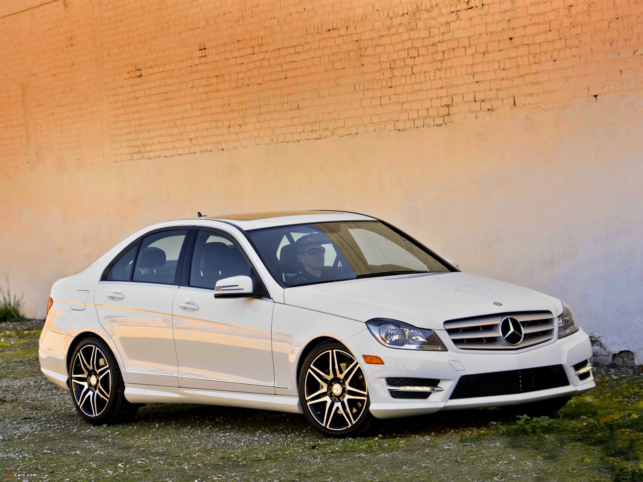 Photos of Mercedes-Benz C 300 4MATIC AMG Sports Package US-spec (W204) 2011 (2048 x 1536)