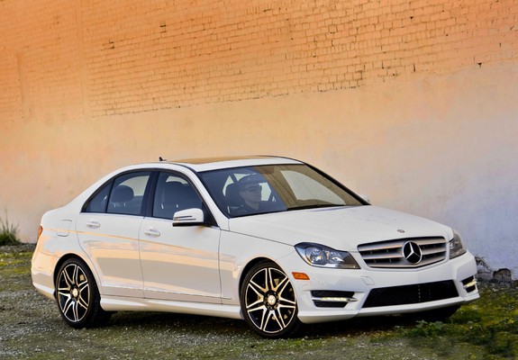 Photos of Mercedes-Benz C 300 4MATIC AMG Sports Package US-spec (W204) 2011