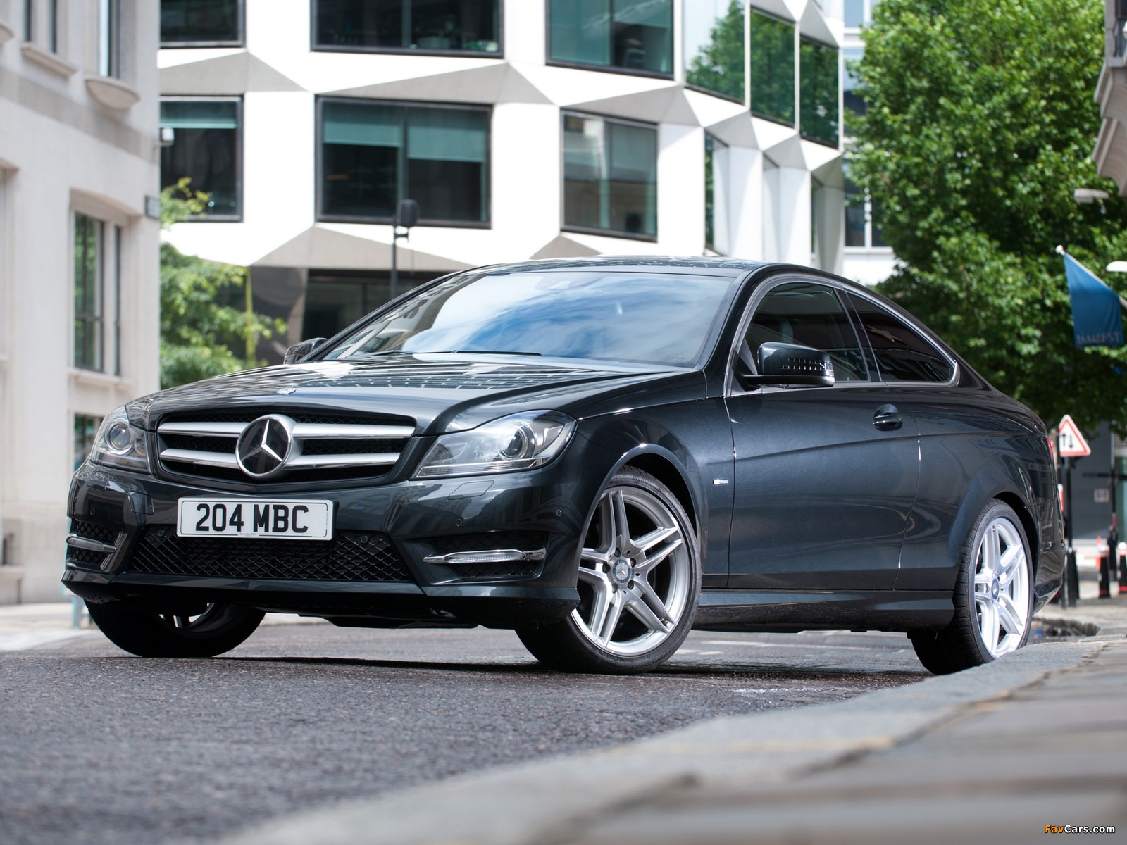 Photos of Mercedes-Benz C 220 CDI Coupe UK-spec (C204) 2011 (1600 x 1200)