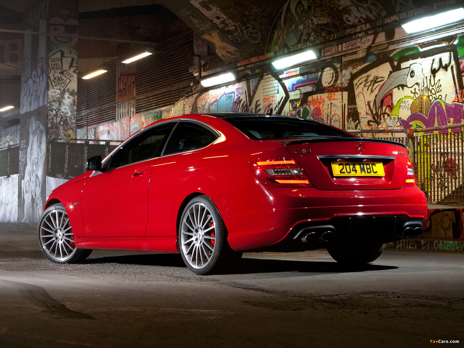 Photos of Mercedes-Benz C 63 AMG Coupe UK-spec (C204) 2011 (1600 x 1200)