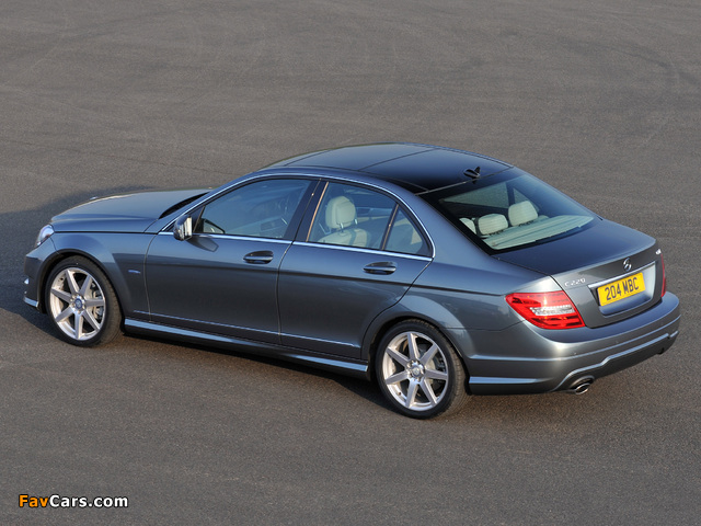 Photos of Mercedes-Benz C 220 CDI AMG Sports Package UK-spec (W204) 2011 (640 x 480)