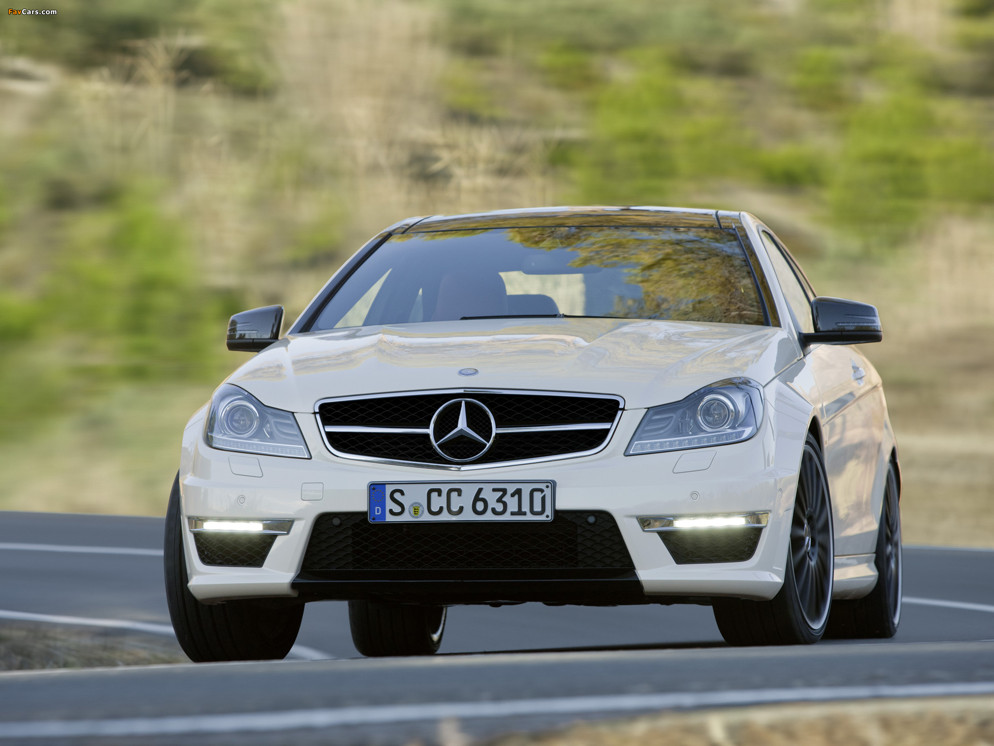 Photos of Mercedes-Benz C 63 AMG Coupe (C204) 2011 (2048 x 1536)