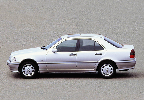 Pictures of Mercedes-Benz C 250 Turbodiesel (W202) 1995–2000