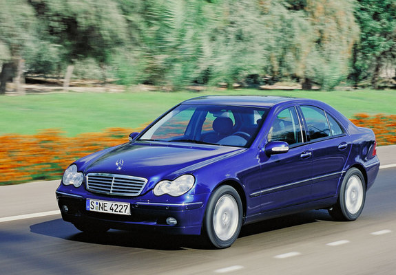 Pictures of Mercedes-Benz C 270 CDI (W203) 2000–05
