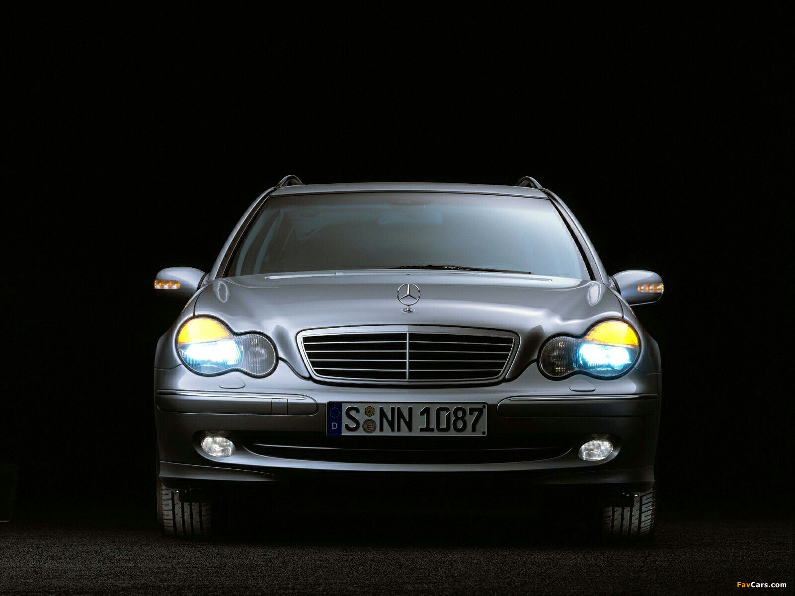 Pictures of Mercedes-Benz C 240 Estate (S203) 2001–05 (1600 x 1200)