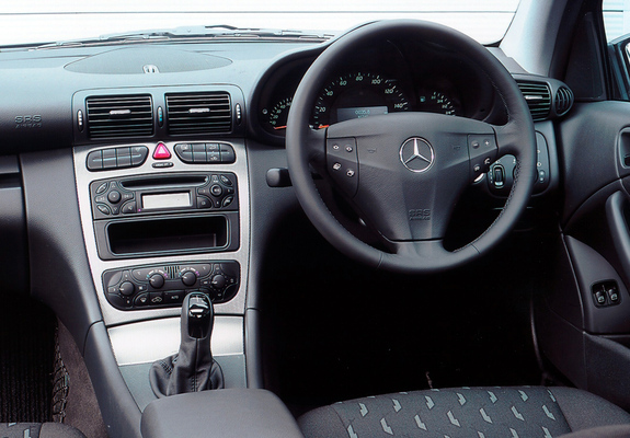 Pictures of Mercedes-Benz C 200 Kompressor Sportcoupe UK-spec (C203) 2001–05