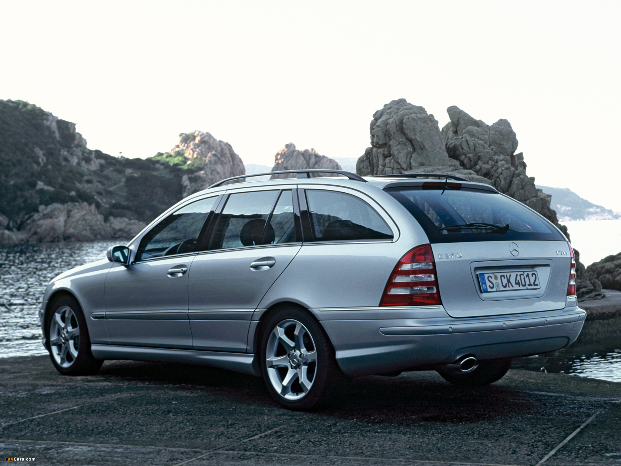 Pictures of Mercedes-Benz C 320 CDI Sport Edition Estate (S203) 2002–07 (2048 x 1536)
