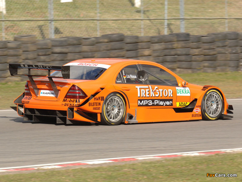 Pictures of Mercedes-Benz C AMG DTM (W203) 2004–07 (800 x 600)