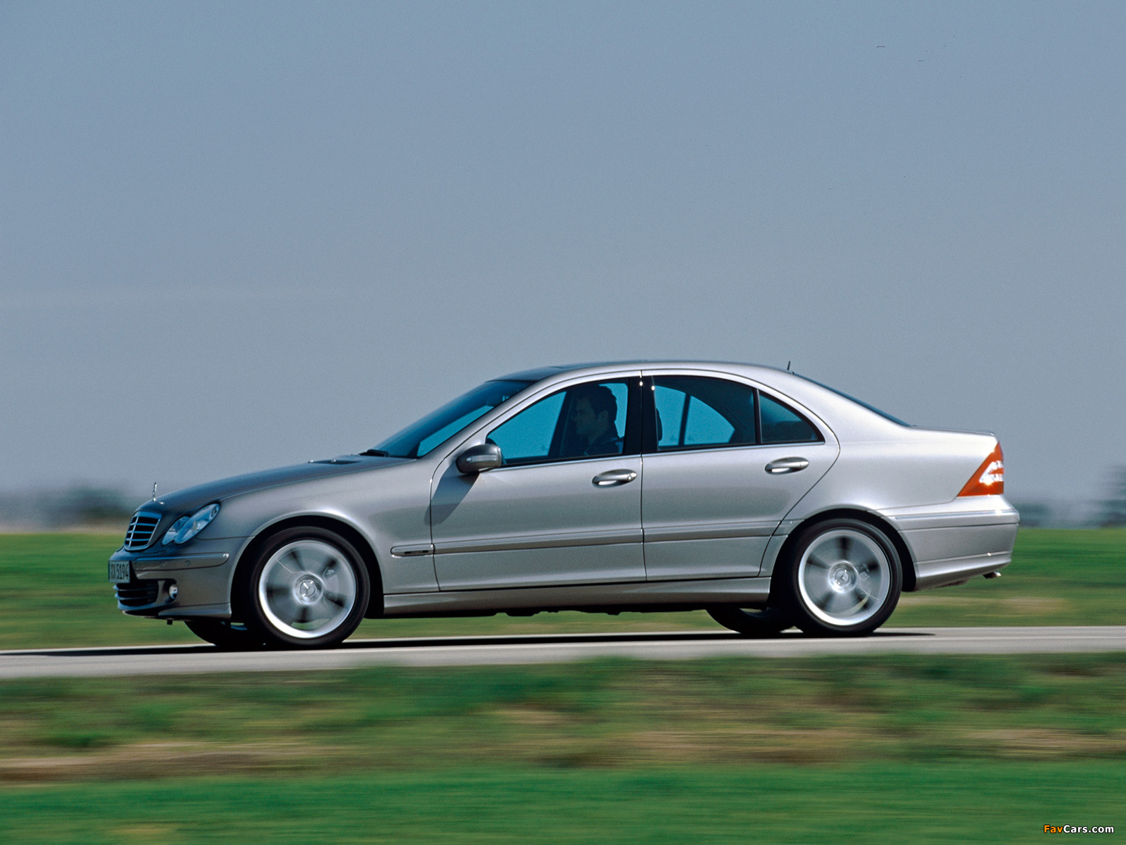 Pictures of Mercedes-Benz S 230 (W203) 2005–07 (1600 x 1200)