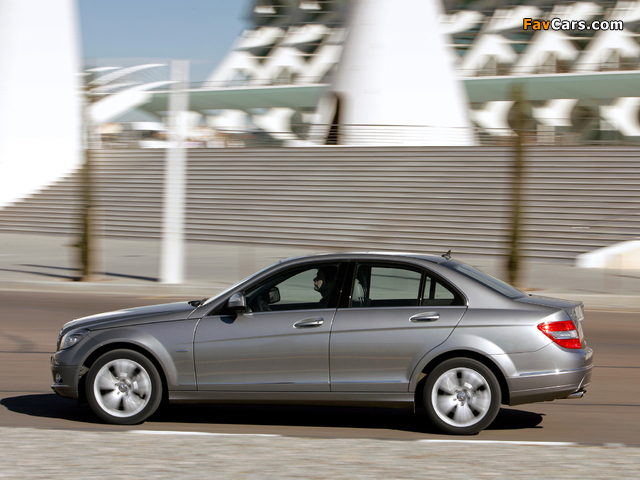 Pictures of Mercedes-Benz C 350 (W204) 2007–11 (640 x 480)