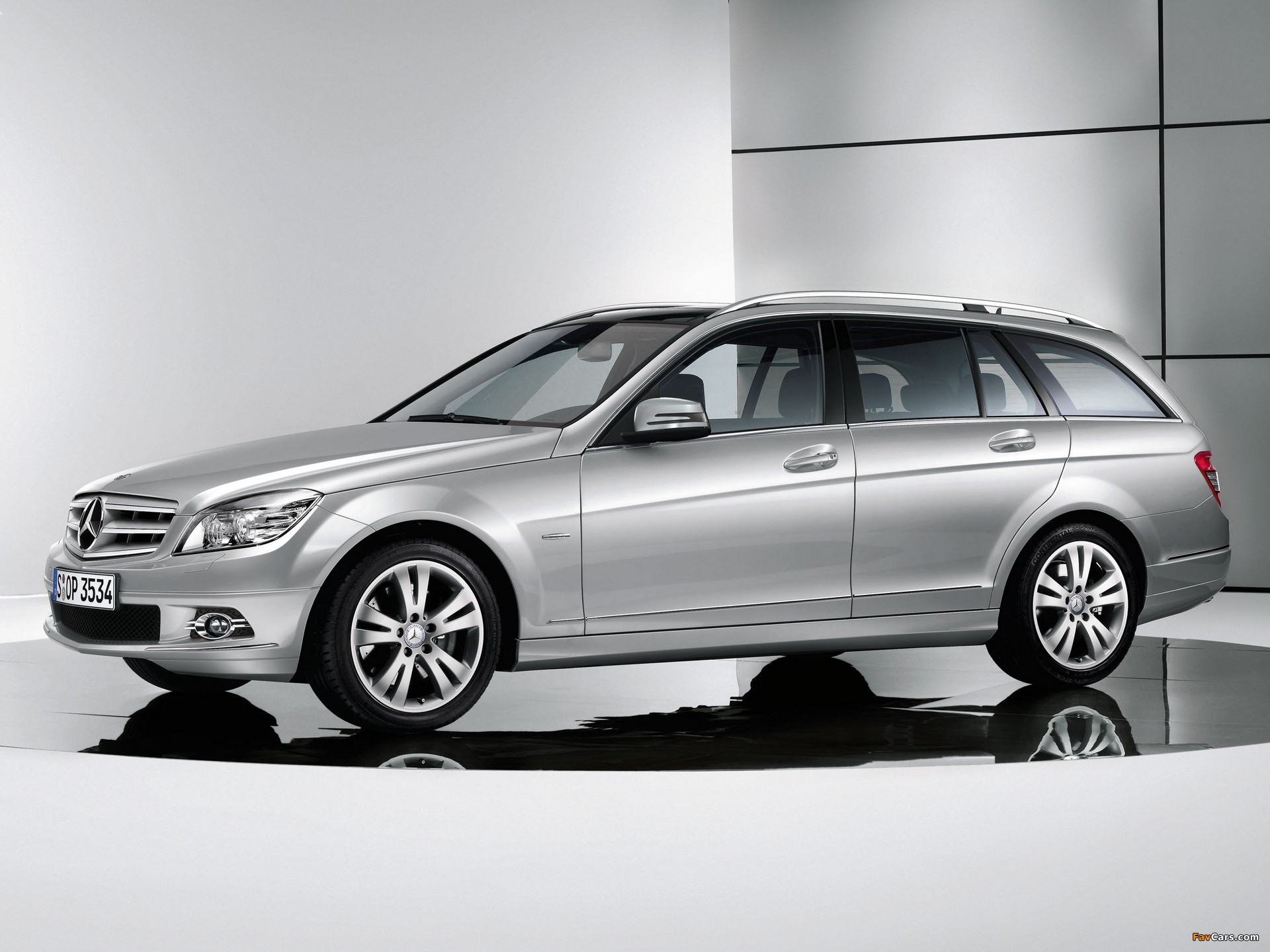 Pictures of Mercedes-Benz C 300 Estate (S204) 2008–11 (1920 x 1440)