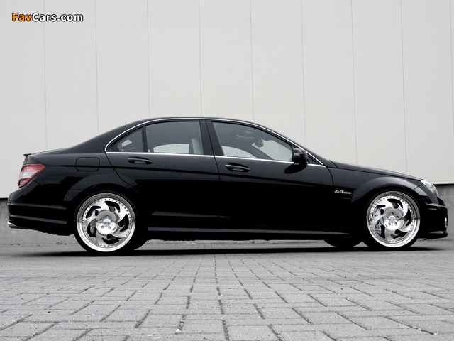Pictures of Wheelsandmore Mercedes-Benz C 63 AMG (W204) 2010–11 (640 x 480)