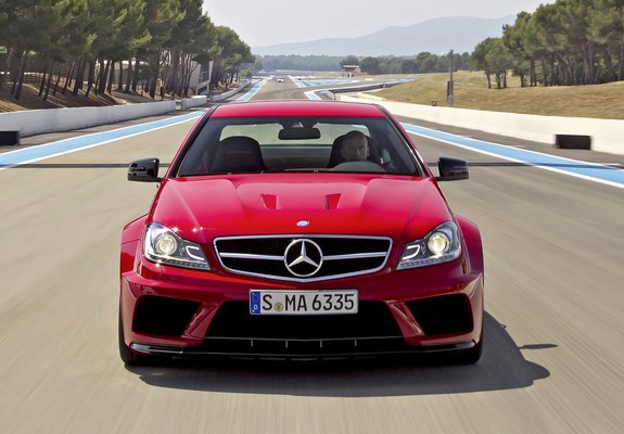 Pictures of Mercedes-Benz C 63 AMG Black Series Coupe (C204) 2011