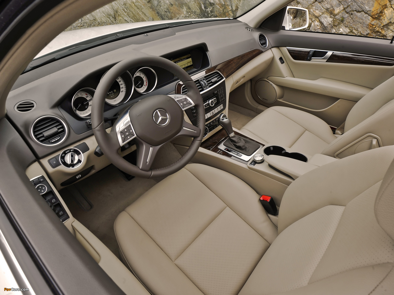 Pictures of Mercedes-Benz C 300 4MATIC US-spec (W204) 2011 (1600 x 1200)