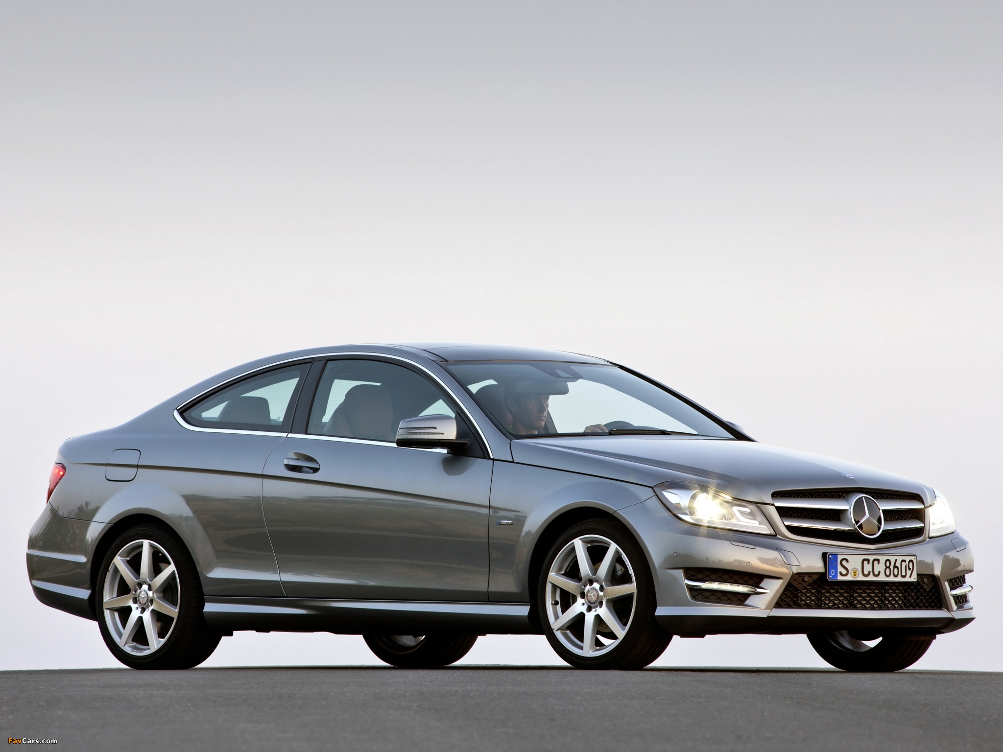 Pictures of Mercedes-Benz C 250 Coupe (C204) 2011 (2048 x 1536)