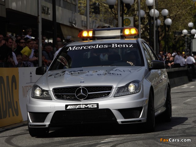 Pictures of Mercedes-Benz C 63 AMG DTM Safety Car (W204) 2011 (640 x 480)