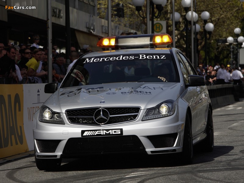 Pictures of Mercedes-Benz C 63 AMG DTM Safety Car (W204) 2011 (800 x 600)