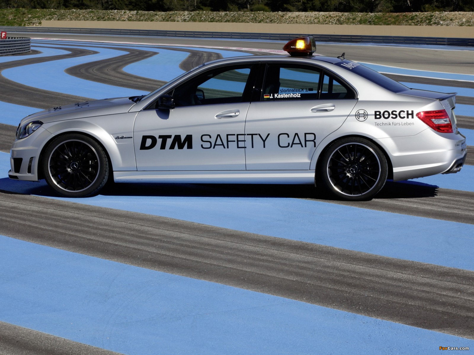 Pictures of Mercedes-Benz C 63 AMG DTM Safety Car (W204) 2011 (1600 x 1200)