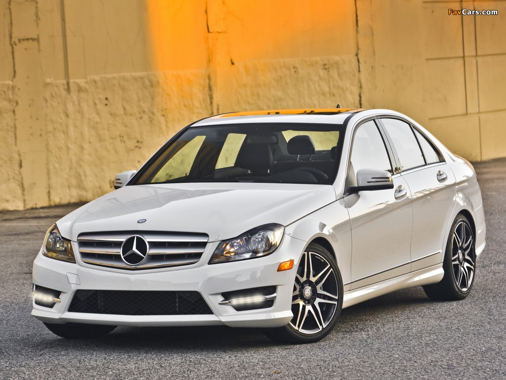 Pictures of Mercedes-Benz C 300 4MATIC AMG Sports Package US-spec (W204) 2011 (1024 x 768)