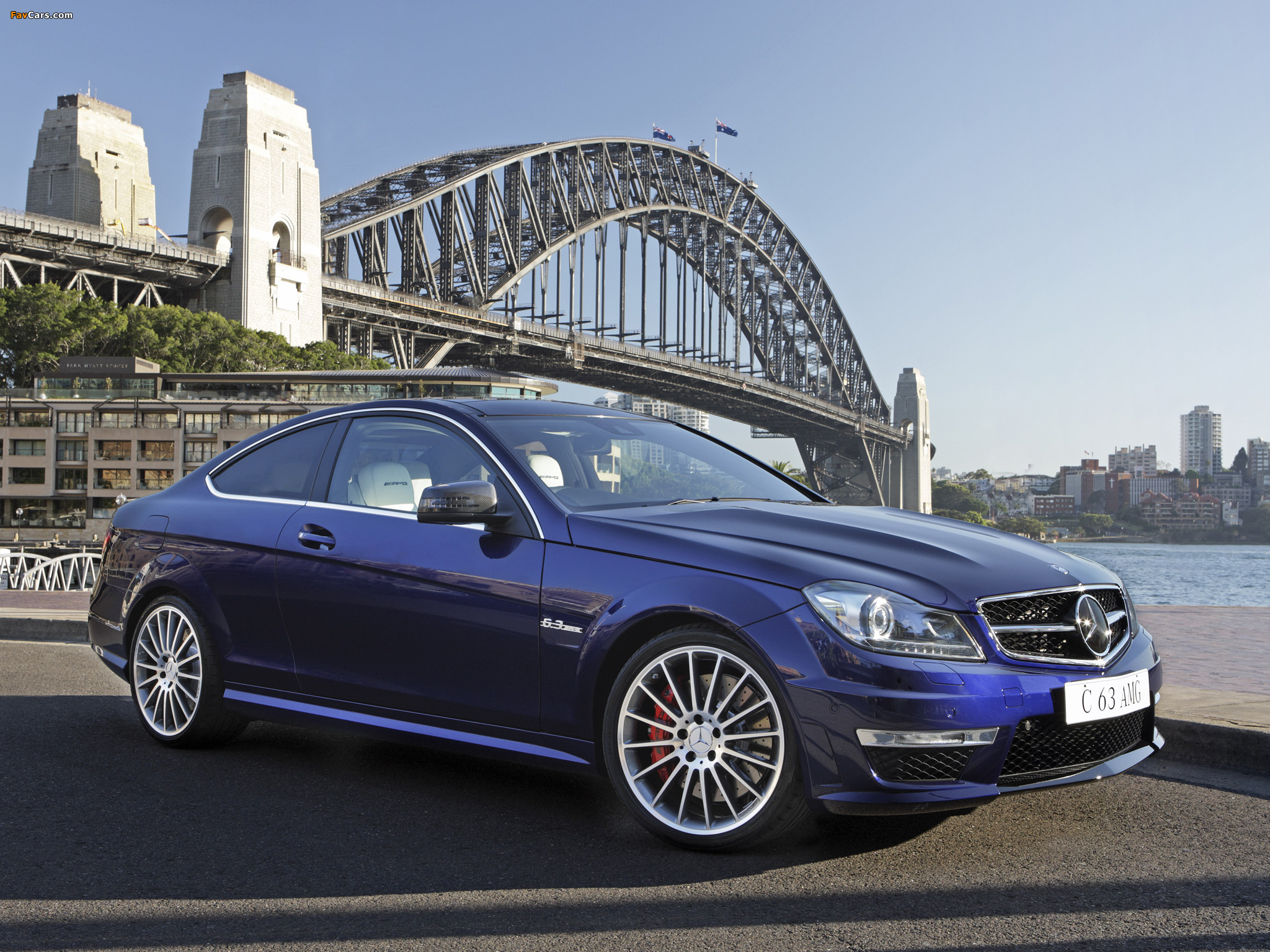 Pictures of Mercedes-Benz C 63 AMG Coupe AU-spec (C204) 2011 (2048 x 1536)