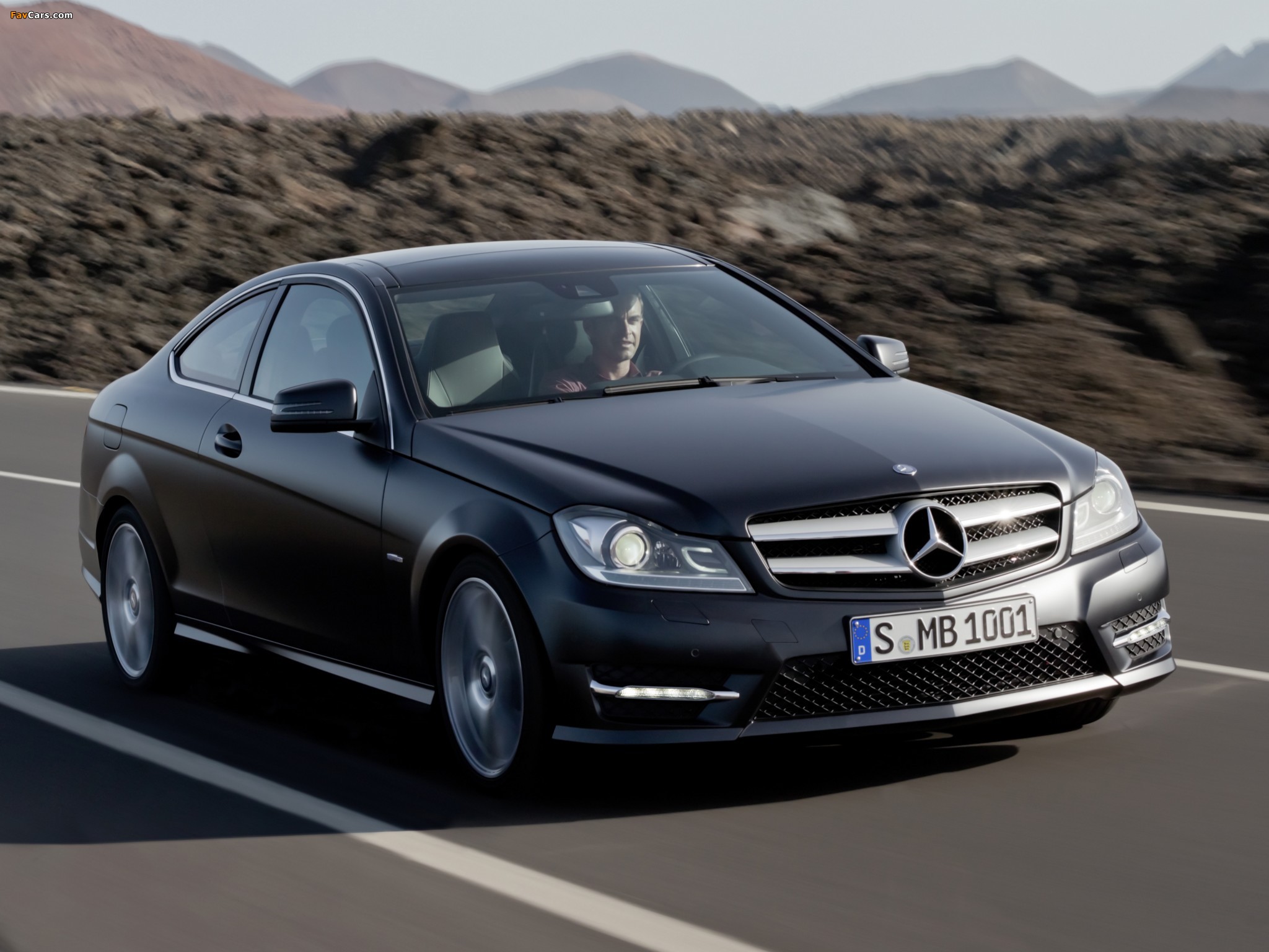 Pictures of Mercedes-Benz C 250 CDI Coupe (C204) 2011 (2048 x 1536)