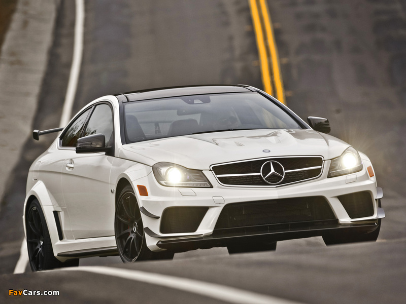 Pictures of Mercedes-Benz C 63 AMG Black Series Coupe US-spec (C204) 2012 (800 x 600)