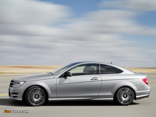 Pictures of Mercedes-Benz C 250 Coupe Sport (C204) 2012 (640 x 480)