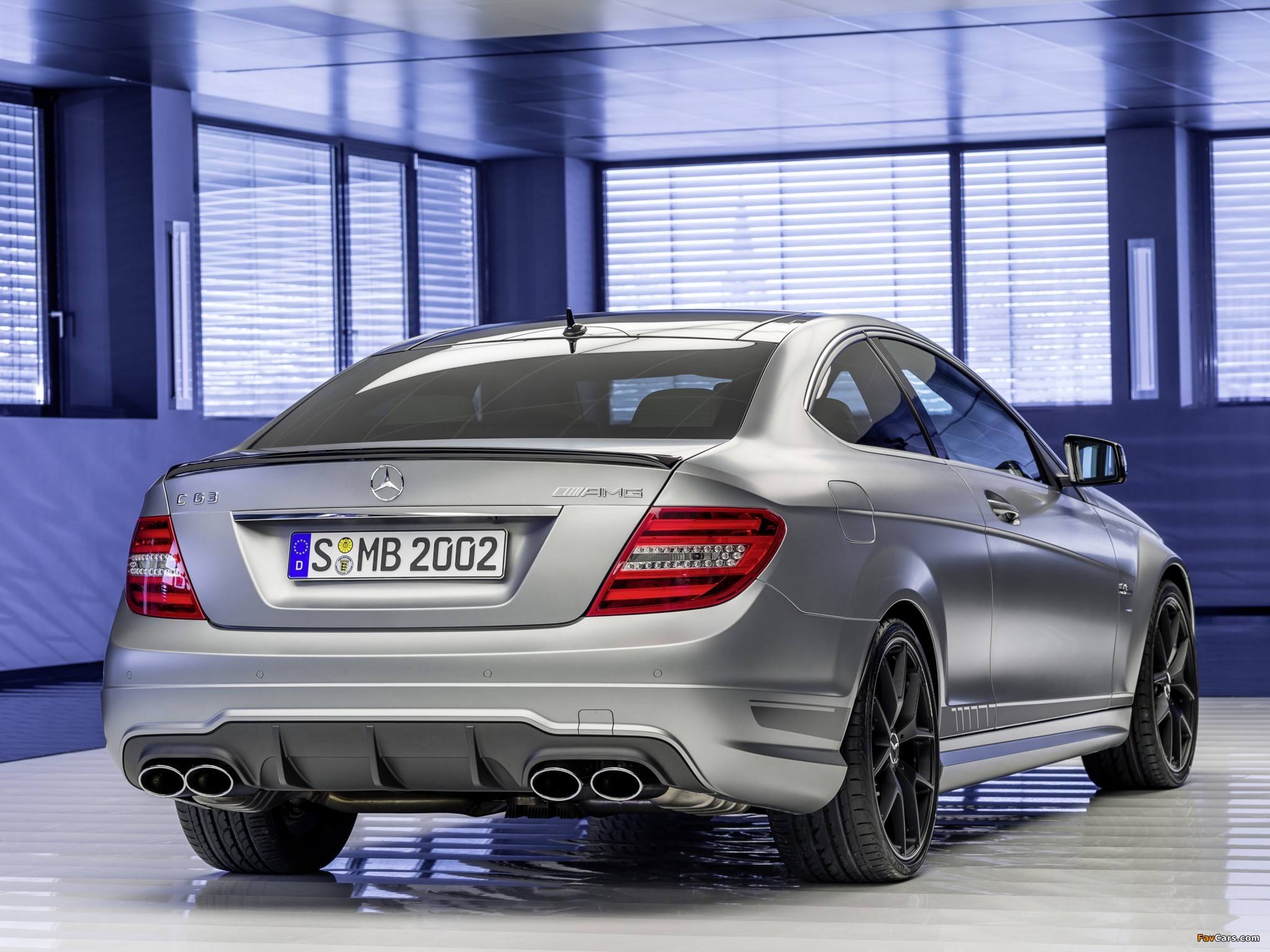Pictures of Mercedes-Benz C 63 AMG Coupe Edition 507 (C204) 2013 (2048 x 1536)