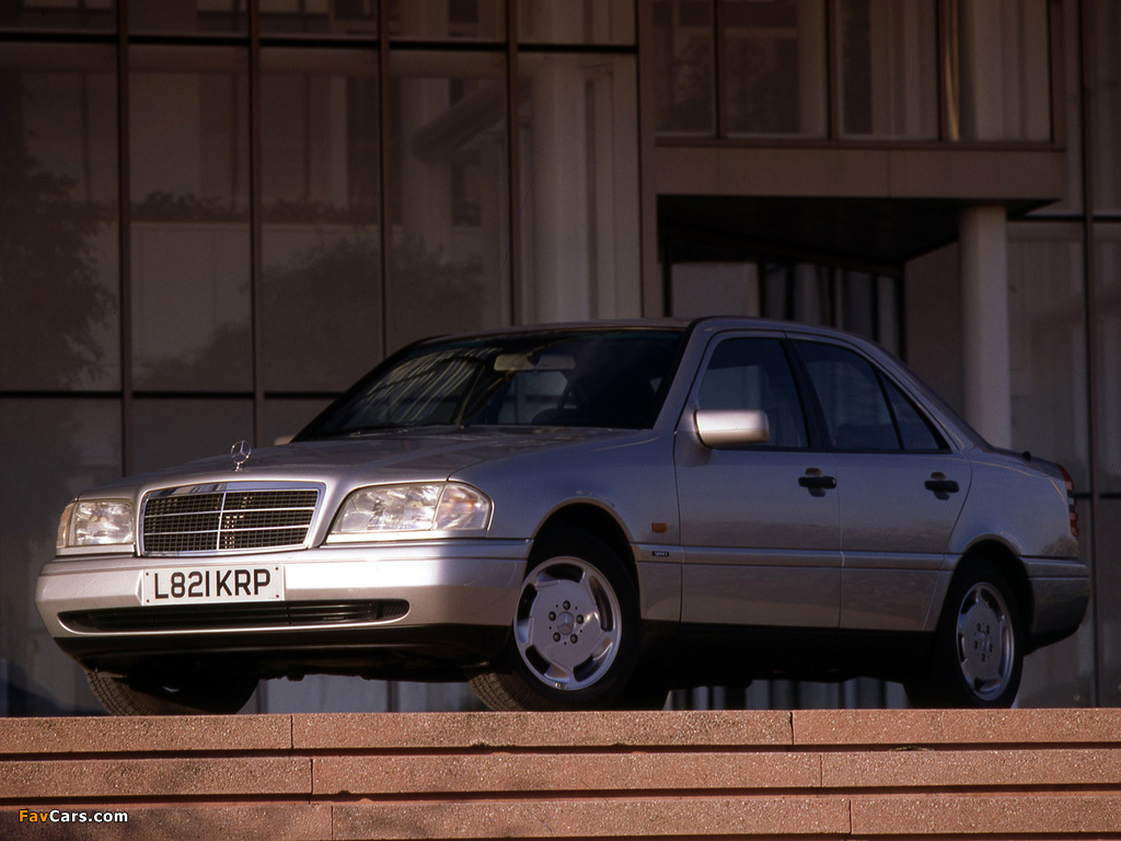 Pictures of Mercedes-Benz C-Klasse UK-spec (W202) 1993–2000 (1024 x 768)