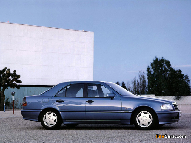 Mercedes-Benz C-Klasse (W202) 1993–2000 wallpapers (640 x 480)