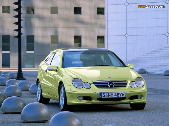 Mercedes-Benz C 200 Kompressor Sportcoupe (C203) 2001–05 wallpapers (640 x 480)