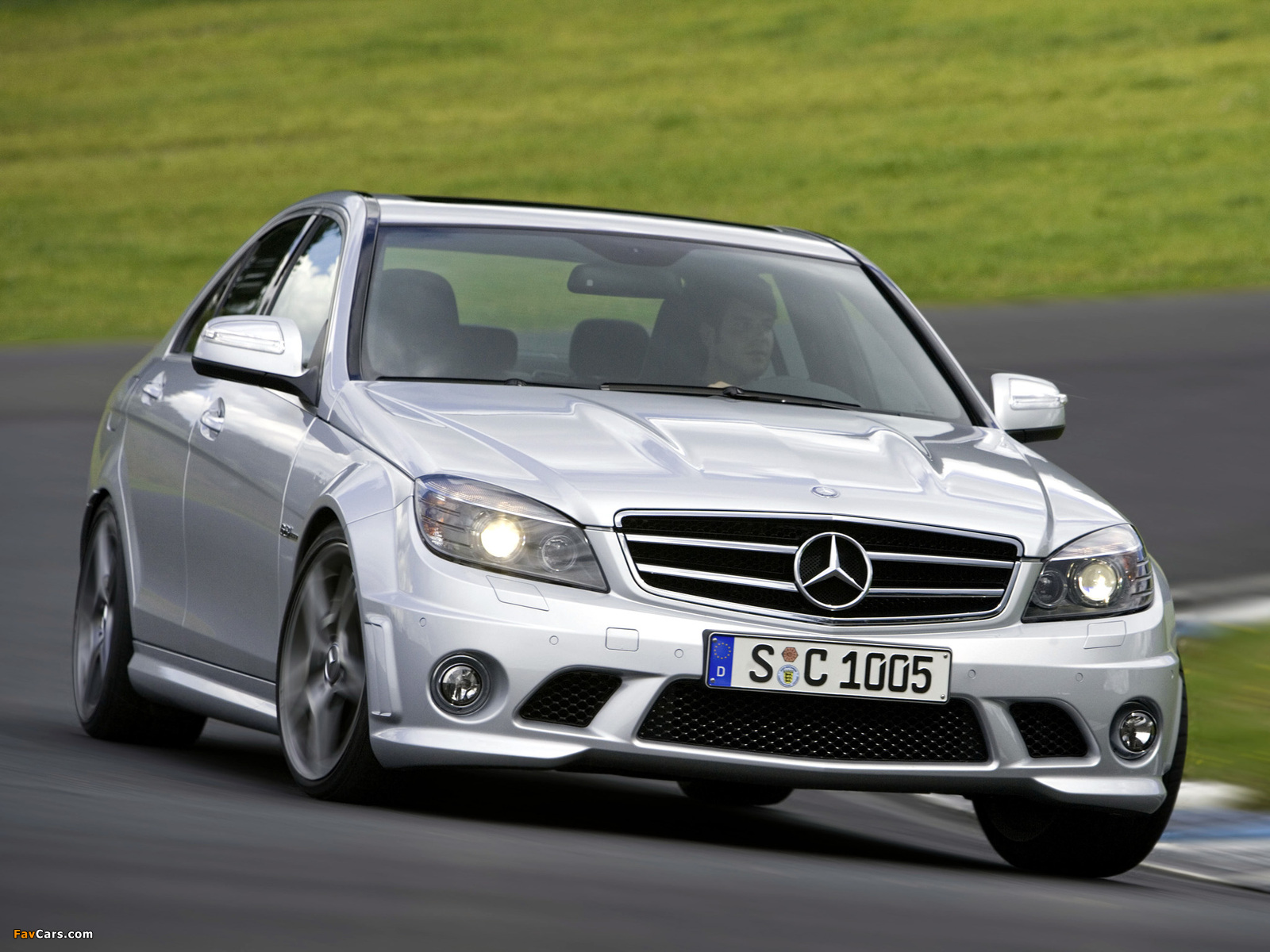 Mercedes-Benz C 63 AMG (W204) 2007–11 wallpapers (1600 x 1200)