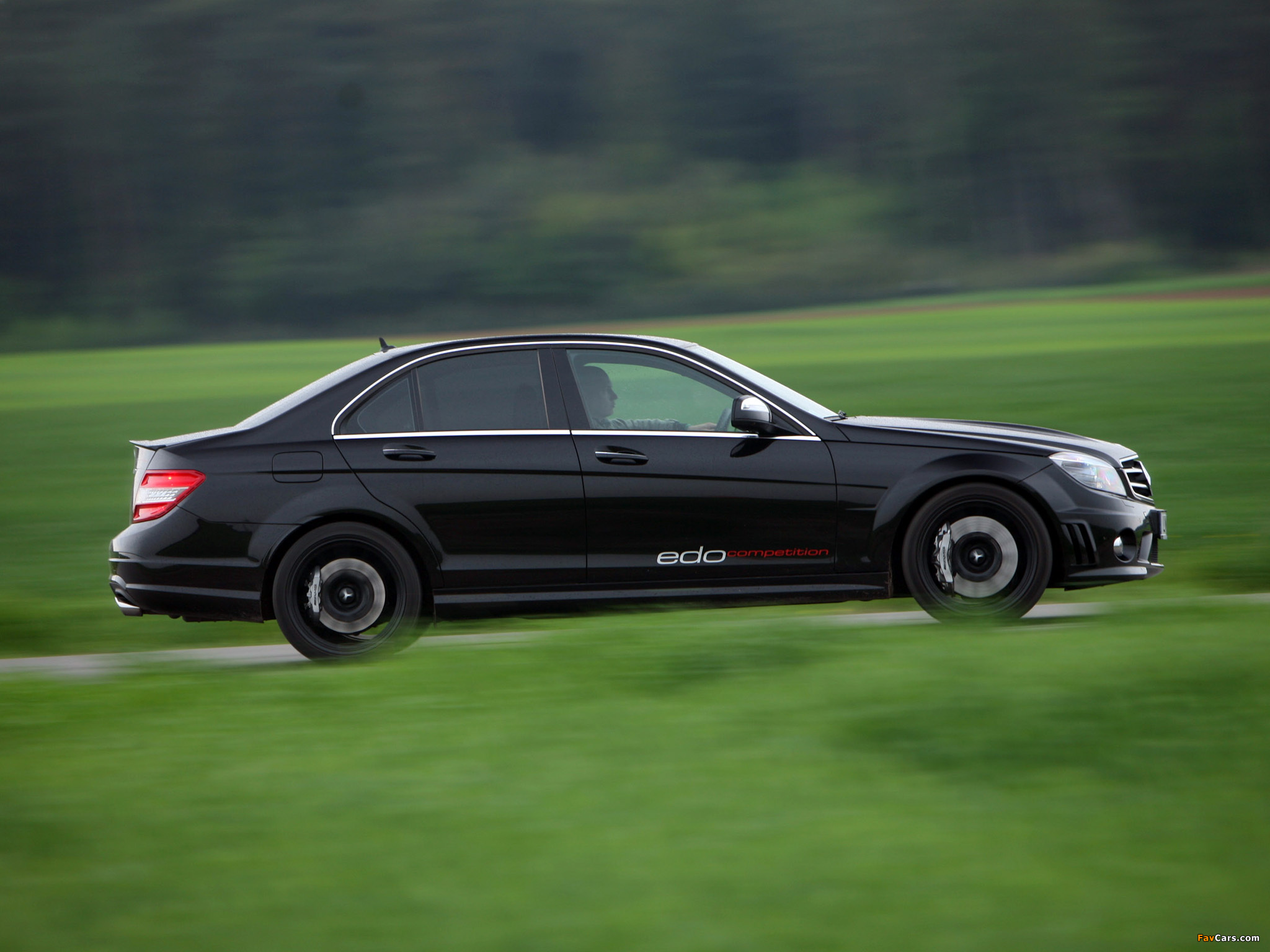 Edo Competition Mercedes-Benz C 63 AMG (W204) 2009–11 wallpapers (2048 x 1536)